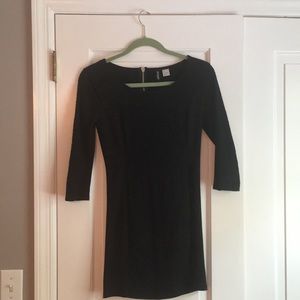 Black body-con dress